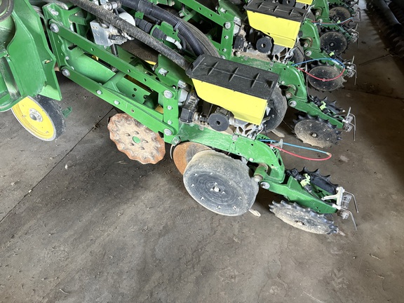 2017 John Deere 1795 Planter