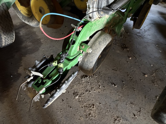 2017 John Deere 1795 Planter