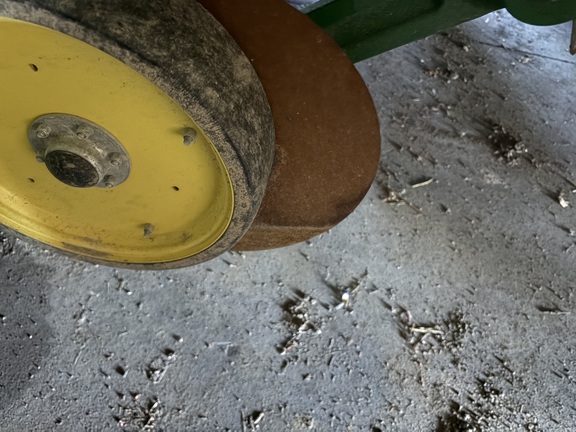 2017 John Deere 1795 Planter