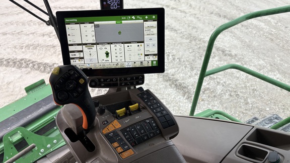 2024 John Deere S790 Combine