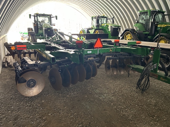 2018 John Deere 2720 Disk Ripper