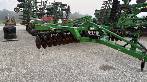 2018 John Deere 2720 Disk Ripper