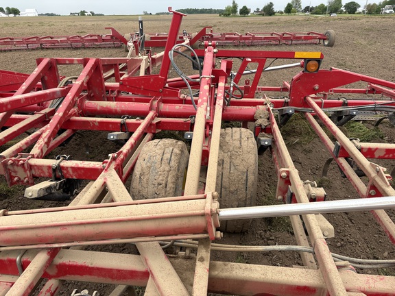 2016 Sunflower 5056 Field Cultivator