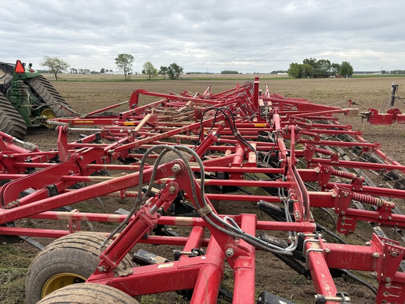 2016 Sunflower 5056 Field Cultivator