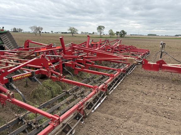 2016 Sunflower 5056 Field Cultivator