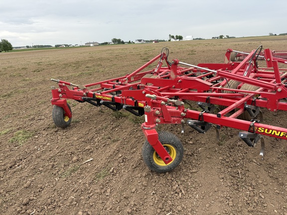2016 Sunflower 5056 Field Cultivator