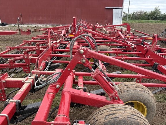 2016 Sunflower 5056 Field Cultivator