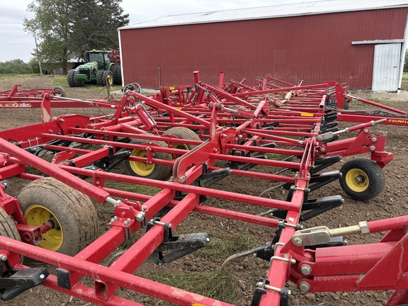 2016 Sunflower 5056 Field Cultivator