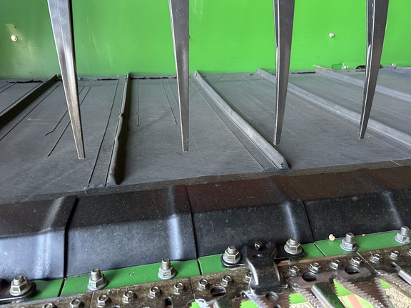 2017 John Deere 635FD Header Combine