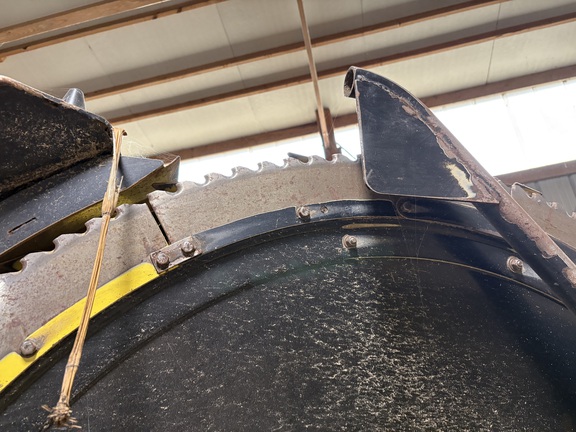 2022 John Deere 772 Header Forage