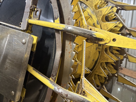 2022 John Deere 772 Header Forage