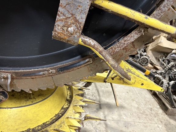 2023 John Deere 772 Header Forage