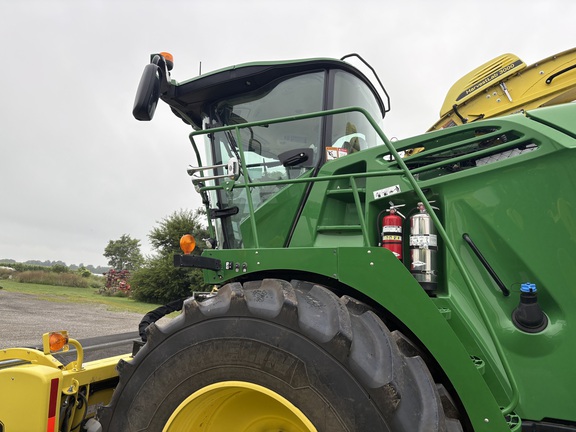 2022 John Deere 9900 Forage Harvester