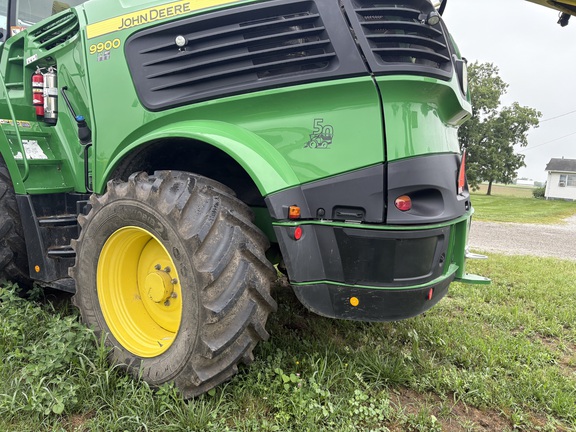 2022 John Deere 9900 Forage Harvester