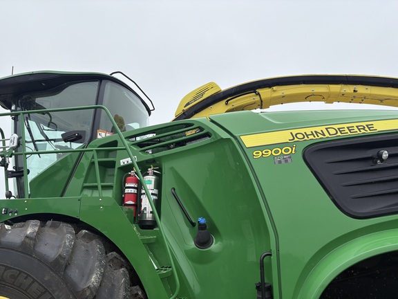 2023 John Deere 9900 Forage Harvester