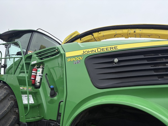 2023 John Deere 9900 Forage Harvester