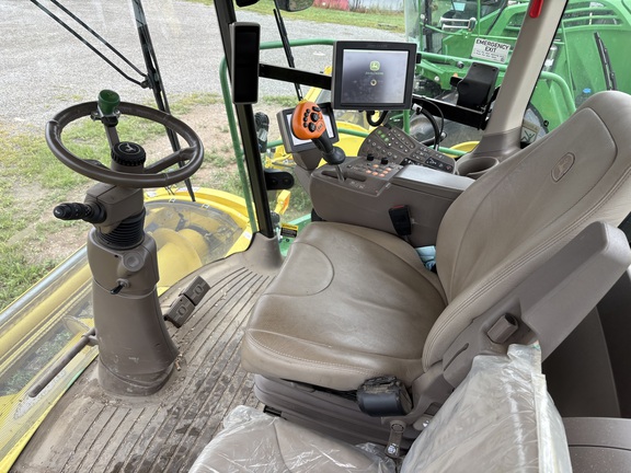 2023 John Deere 9900 Forage Harvester