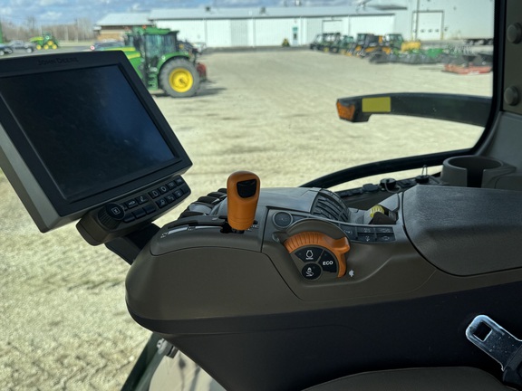 2022 John Deere 8R 310 Tractor