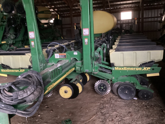 2009 John Deere 1770NT Planter