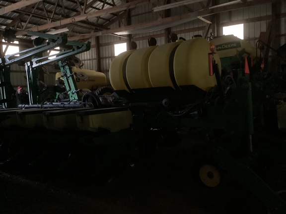 2009 John Deere 1770NT Planter