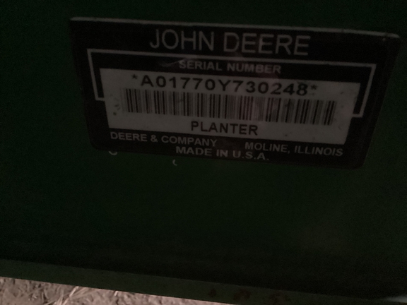 2009 John Deere 1770NT Planter