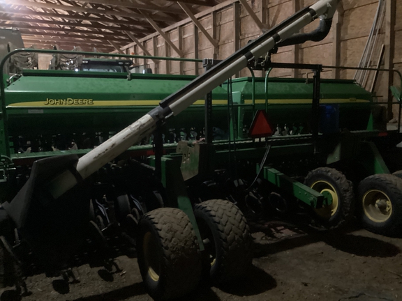 2005 John Deere 1590 Drill