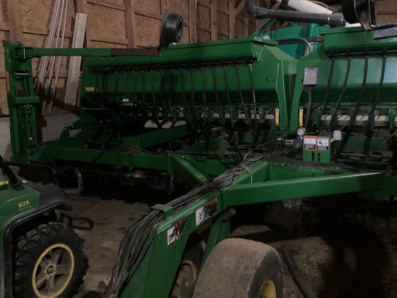 2005 John Deere 1590 Drill