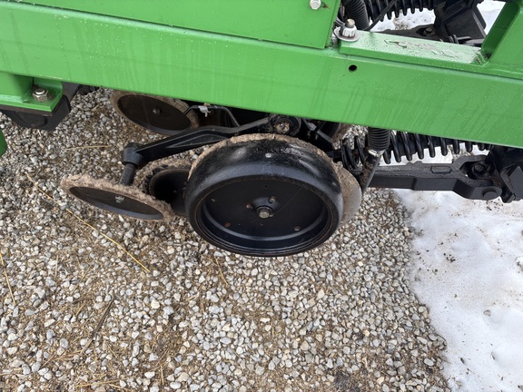 2005 John Deere 1590 Drill