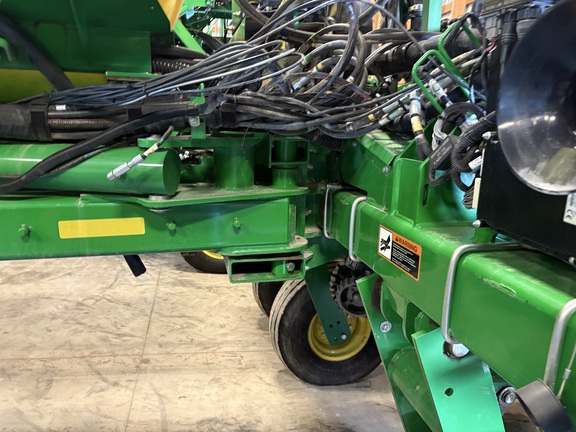 2015 John Deere 1775NT Planter