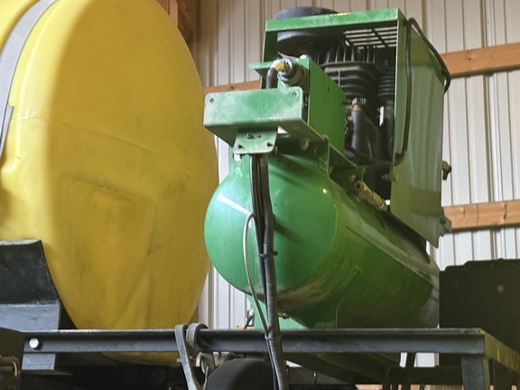 2015 John Deere 1775NT Planter