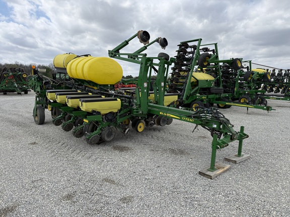 2015 John Deere 1775NT Planter