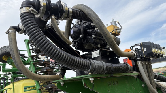 2015 John Deere 1775NT Planter
