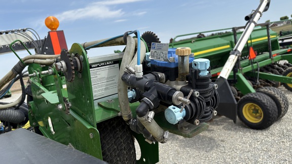 2015 John Deere 1775NT Planter