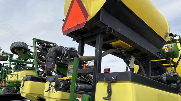 2015 John Deere 1775NT Planter