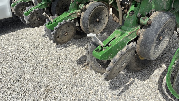 2015 John Deere 1775NT Planter
