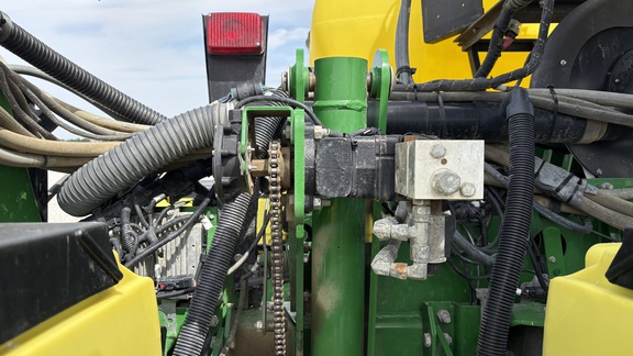 2015 John Deere 1775NT Planter