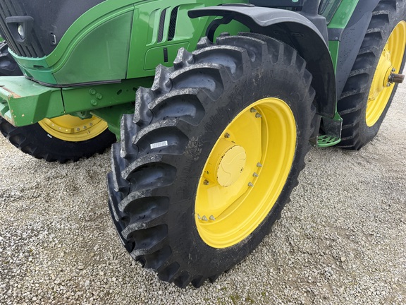 2016 John Deere 6175R Tractor
