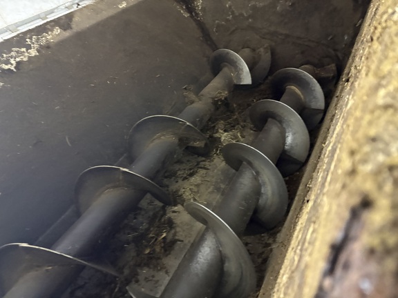 2012 Misc 8132 Manure Spreader