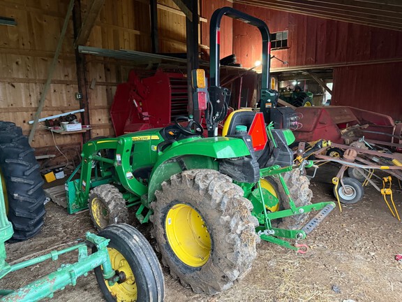 2022 John Deere 3043D Tractor Compact