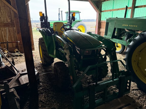 2022 John Deere 3043D Tractor Compact