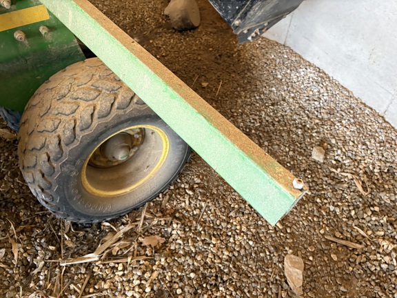 2009 John Deere 1990 Air Seeder