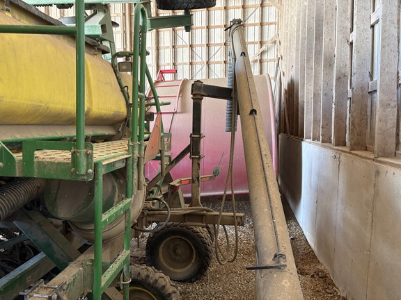 2009 John Deere 1990 Air Seeder