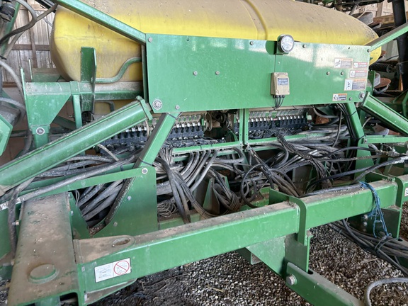 2009 John Deere 1990 Air Seeder