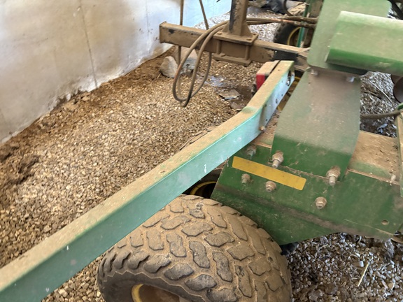 2009 John Deere 1990 Air Seeder