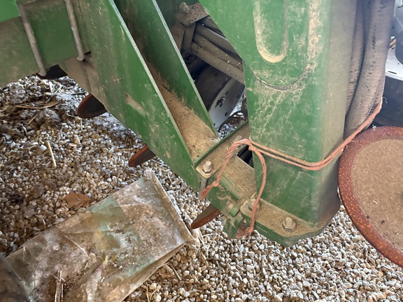 2009 John Deere 1990 Air Seeder