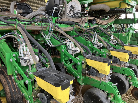 2019 John Deere 1795 Planter