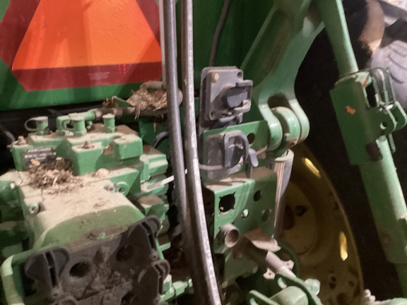 2011 John Deere 7215R Tractor