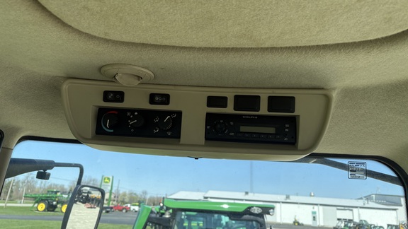 2011 John Deere 7215R Tractor