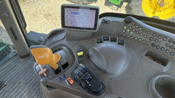 2011 John Deere 7215R Tractor