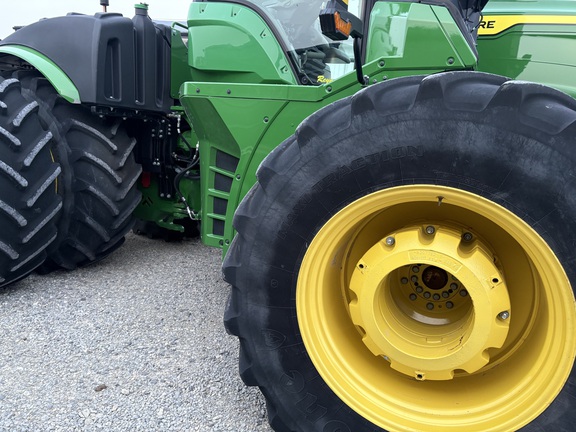 2023 John Deere 9R 640 Tractor 4WD